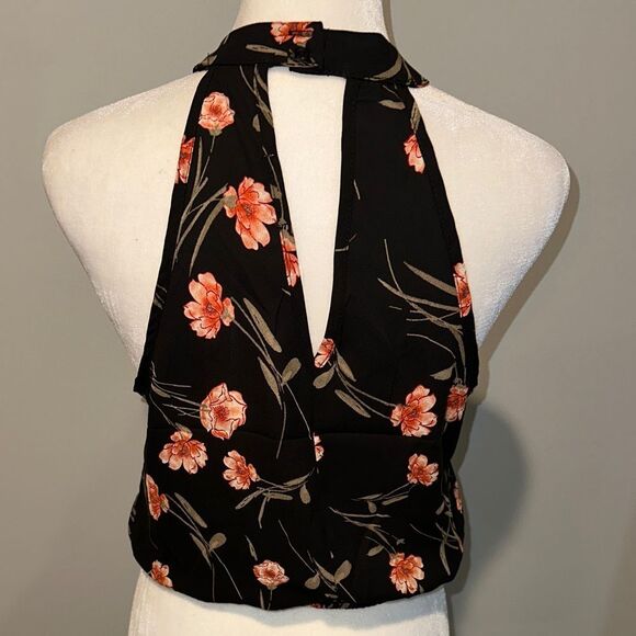 SIENNA SKY BLACK with Flowers. Cinched at Waist Collar Buttons at Back NWT - Picture 10 of 10